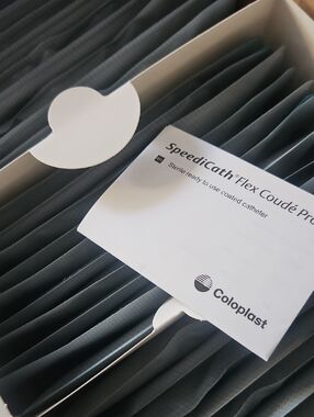 NIB SpeediCathFlex Coudé Pro Coloplast A/S Holtedam 1 3050 Humlebaek 30 Pcs